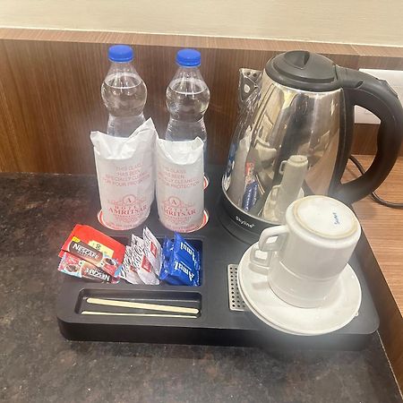 Hotel Amritsar International 2 Min Walk From Amritsar Bus Stand Buitenkant foto