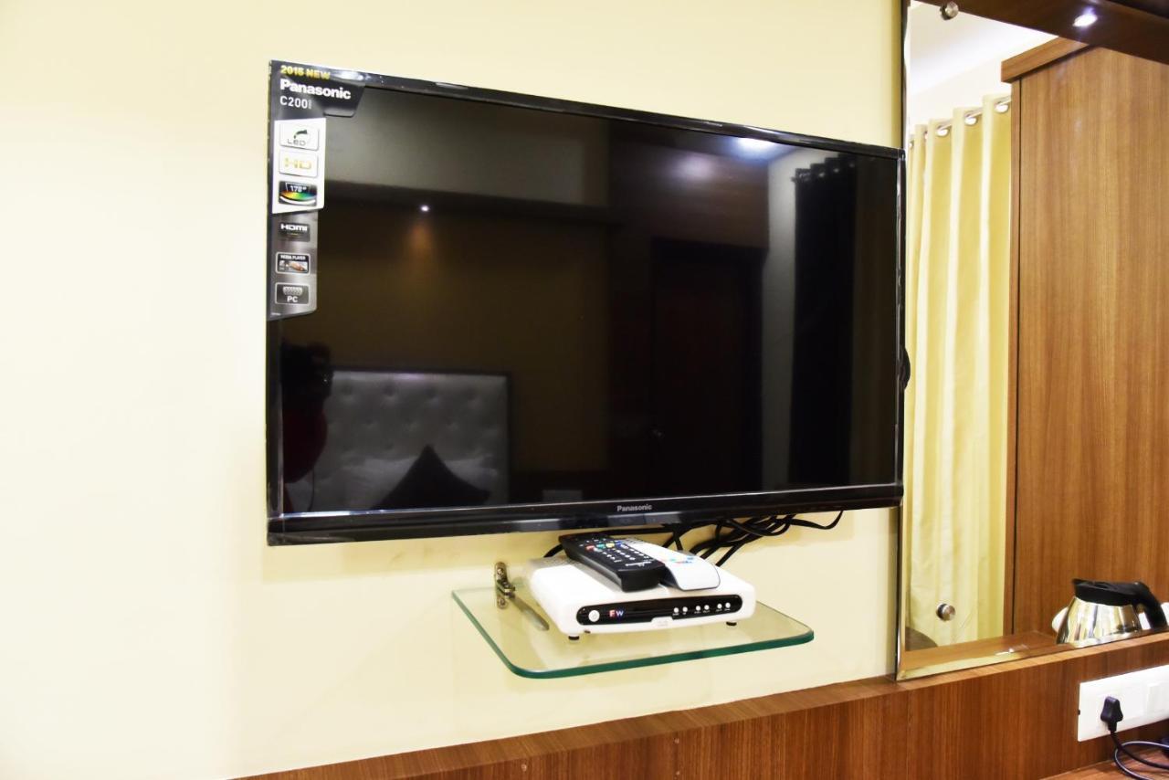 Hotel Amritsar International 2 Min Walk From Amritsar Bus Stand Buitenkant foto