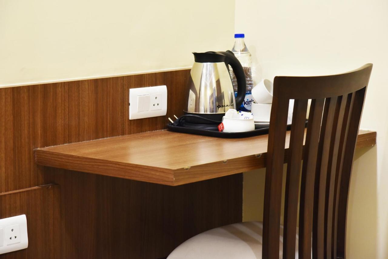 Hotel Amritsar International 2 Min Walk From Amritsar Bus Stand Buitenkant foto