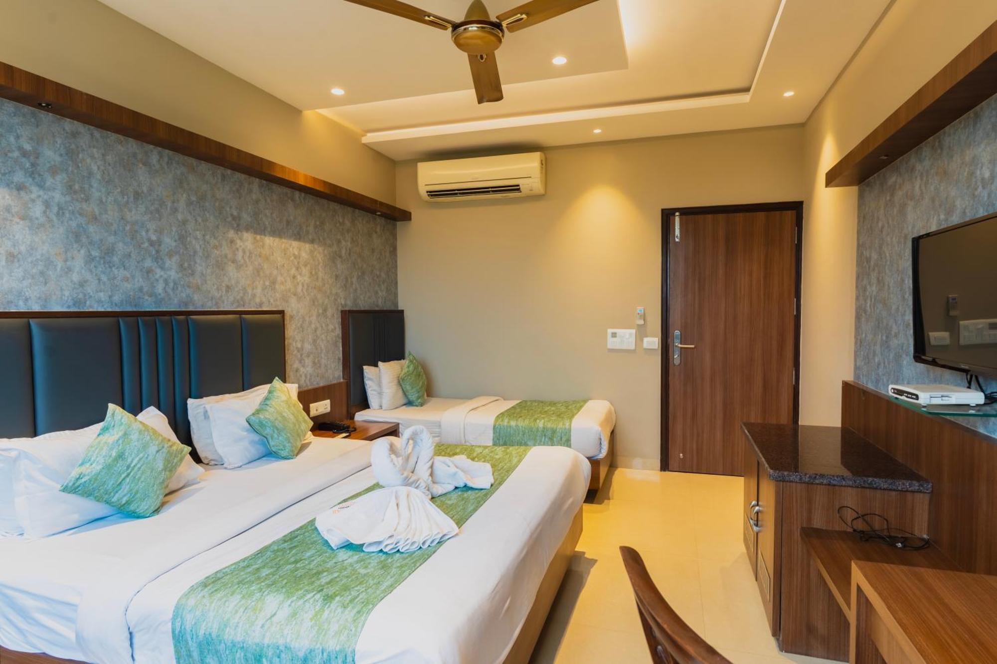 Hotel Amritsar International 2 Min Walk From Amritsar Bus Stand Buitenkant foto