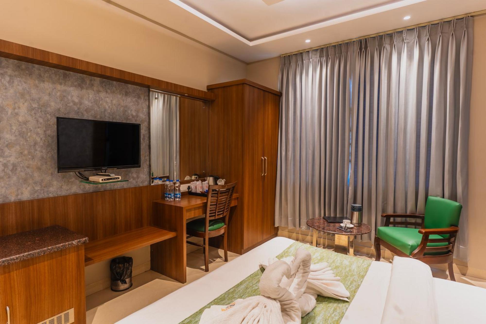 Hotel Amritsar International 2 Min Walk From Amritsar Bus Stand Buitenkant foto